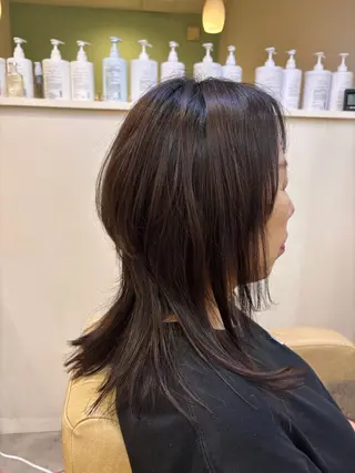 ロング 吉井 愛のヘアスタイル