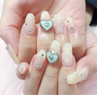 ネイル MoonNail ユリ🌸のネイルデザイン