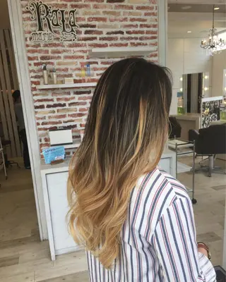 ロング カラー 東恩納 誠のヘアスタイル