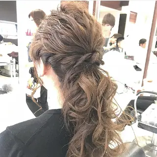 ヘアアレンジ 🇰🇷韓国風艶髪✨ 髪質改善 倉岡しおんのヘアスタイル