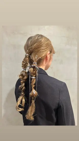 ロング ヘアアレンジ タナカ カナ🫧のヘアスタイル