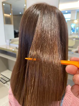 ロング 渡辺　亮/ 白髪ぼかし/髪質改善のヘアスタイル