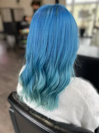 セミロング 【Lilly】成田 紗英のヘアスタイル