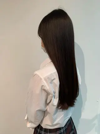 ロング 山内 愛可のヘアスタイル