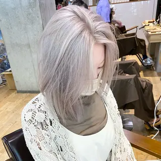 ミディアム ⭐️横浜ブリーチ特化 美容師 堤涼⭐️のヘアスタイル