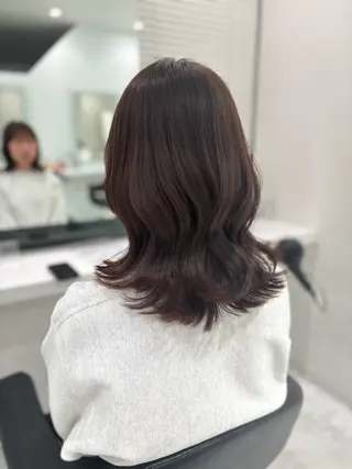 ミディアム カラー 流行りの透明感カラー ×縮毛矯正🤍ユウのヘアスタイル