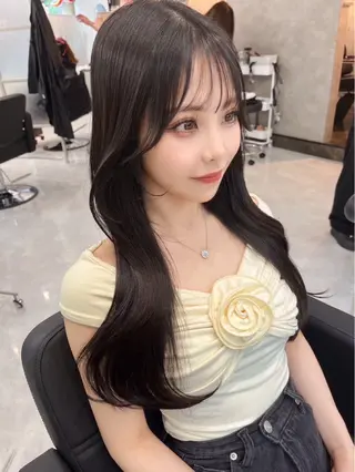 セミロング 髪質改善 カラー専門店のヘアスタイル