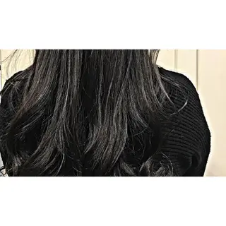 カラー 山下 襟華のヘアスタイル