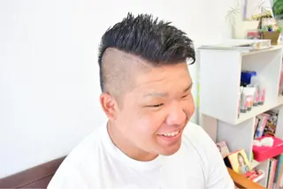 ショート メンズ 櫛引 健太のヘアスタイル