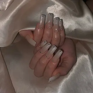 ネイル la vie Luire ｱｽｶのネイルデザイン