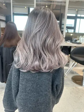 セミロング カラー 井上 一平のヘアスタイル