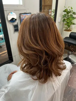 ミディアム 紙屋 隼人のヘアスタイル