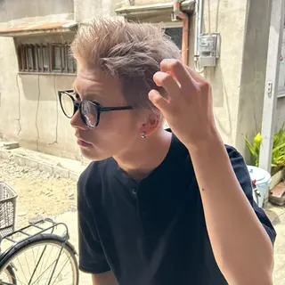 ショート カラー メンズ ひな🐥ハイトーン/ レイヤーカット🍀のヘアスタイル