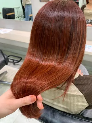 カラー 山口 桃果のヘアスタイル