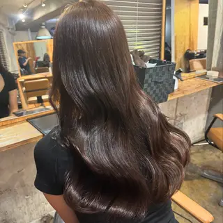 ロング ふかたさや🌟 艶感カラー🌟のヘアスタイル