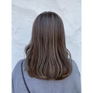 セミロング カラー 🪞Kana｜透明感 カラー × 髪質改善のヘアスタイル