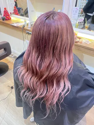 ロング カラー 武原 虹音のヘアスタイル