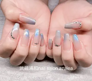 ネイル R inのネイルデザイン