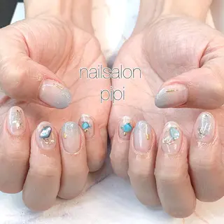 ショート .. momoko🕊のネイルデザイン