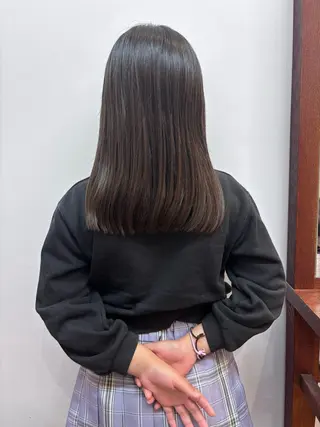 ミディアム みぞぐち じゅりのヘアスタイル