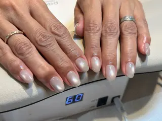 ネイル 楡井 陽菜のネイルデザイン