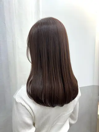 セミロング 艶髪韓国ヘア 💘小笠原涼華のヘアスタイル