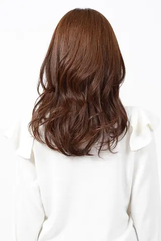 セミロング カラー パーマ EARTH検見川浜 鈴木学のヘアスタイル