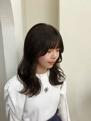 ロング 似合わせ/顔周り / レイヤーのヘアスタイル