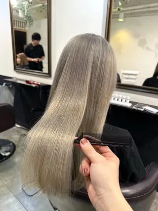 ロング カラー ハイトーン✨髪質 改善🫧RYOのヘアスタイル