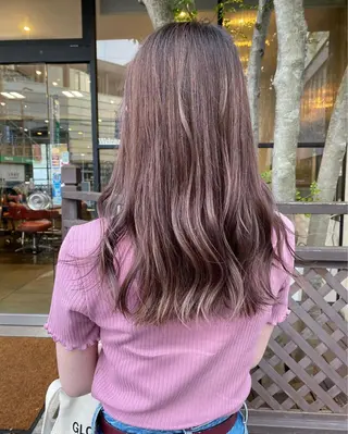 セミロング カラー デザインカラー🌈 高木リョウのヘアスタイル