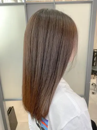セミロング カラー 【透明感、艶髪】西村 有司のヘアスタイル