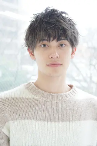 ミディアム パーマ メンズ Stella Lux ステラ ルークスのヘアスタイル