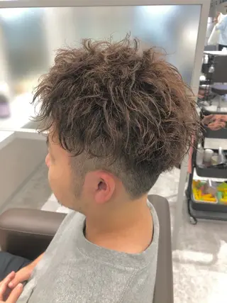 ショート カラー パーマ メンズ 関西センターパート メンズモデル募集のヘアスタイル