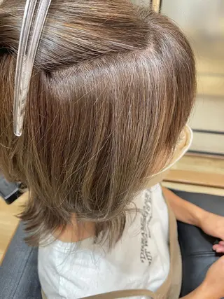 ミディアム シノハラ ガクト ショート/白髪ぼかしのヘアスタイル