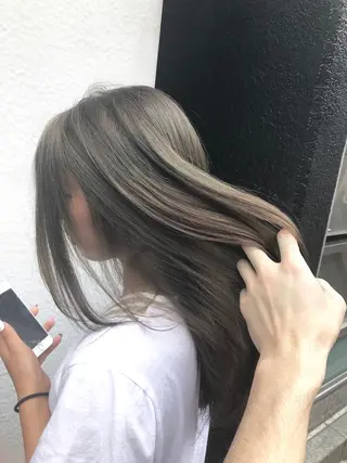 ロング カラー 100%髪質改善特化 TRUNSのヘアスタイル