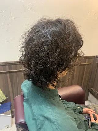ミディアム パーマ メンズ フリーランス理美容師 いさかのヘアスタイル