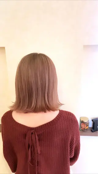 ミディアム Lit.豊橋 夏目のヘアスタイル