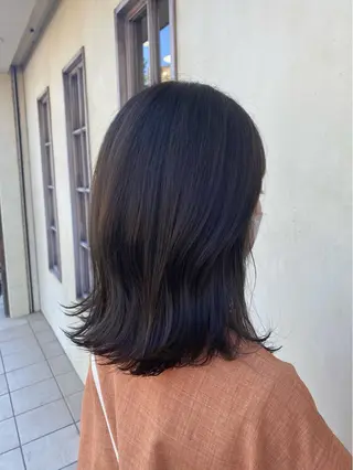 ミディアム 井上 日菜乃のヘアスタイル