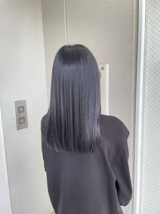 ロング カラー ヘアアレンジ 艶髪✨寒色カラー✨ 翁長孝輔のヘアスタイル