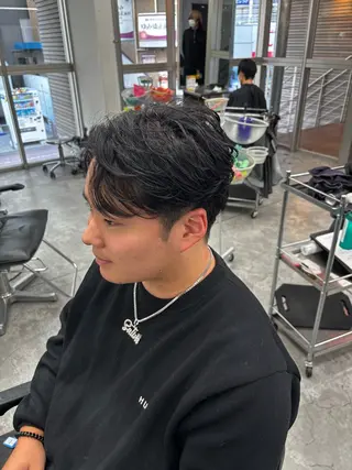 パーマ メンズ メンズ特化✨️ 韓国風パーマ🔥一八のヘアスタイル