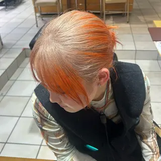 ミディアム カラー 💫レイヤーカット 💫ブリーチ💫サキのヘアスタイル