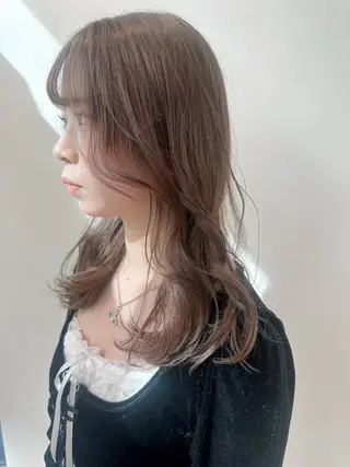 セミロング カラー 小顔レイヤー/ ベージュ🤍Rieのヘアスタイル