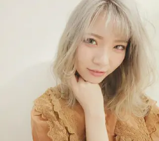 ミディアム カラー ✂️✂️徳　田✂️ ✂️のヘアスタイル