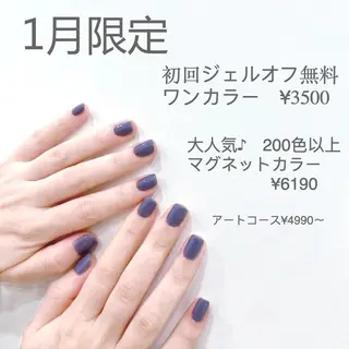 ネイル ネイルリボン 受付スタッフのネイルデザイン