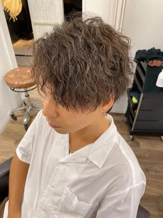 ショート パーマ メンズ ハイライト⭐️上野 高広のヘアスタイル