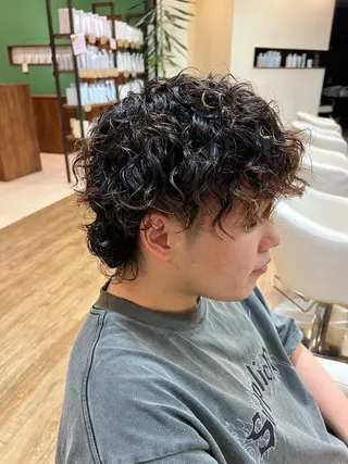 ショート パーマ メンズ 一戸 大和のヘアスタイル