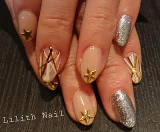 ネイル Lilith Nailのネイルデザイン