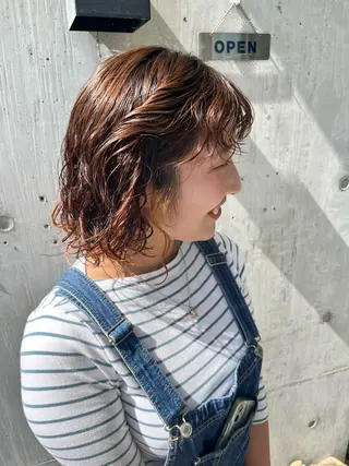 ショート パーマ 犬塚 梨花のヘアスタイル