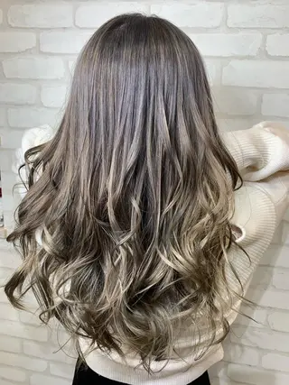 ミディアム 🦄コグレケンタピ ンクカラー🎨パーマのヘアスタイル