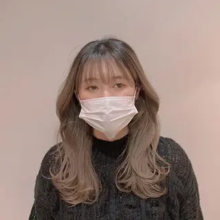 セミロング パーソナルカラー lapiax阿部のヘアスタイル